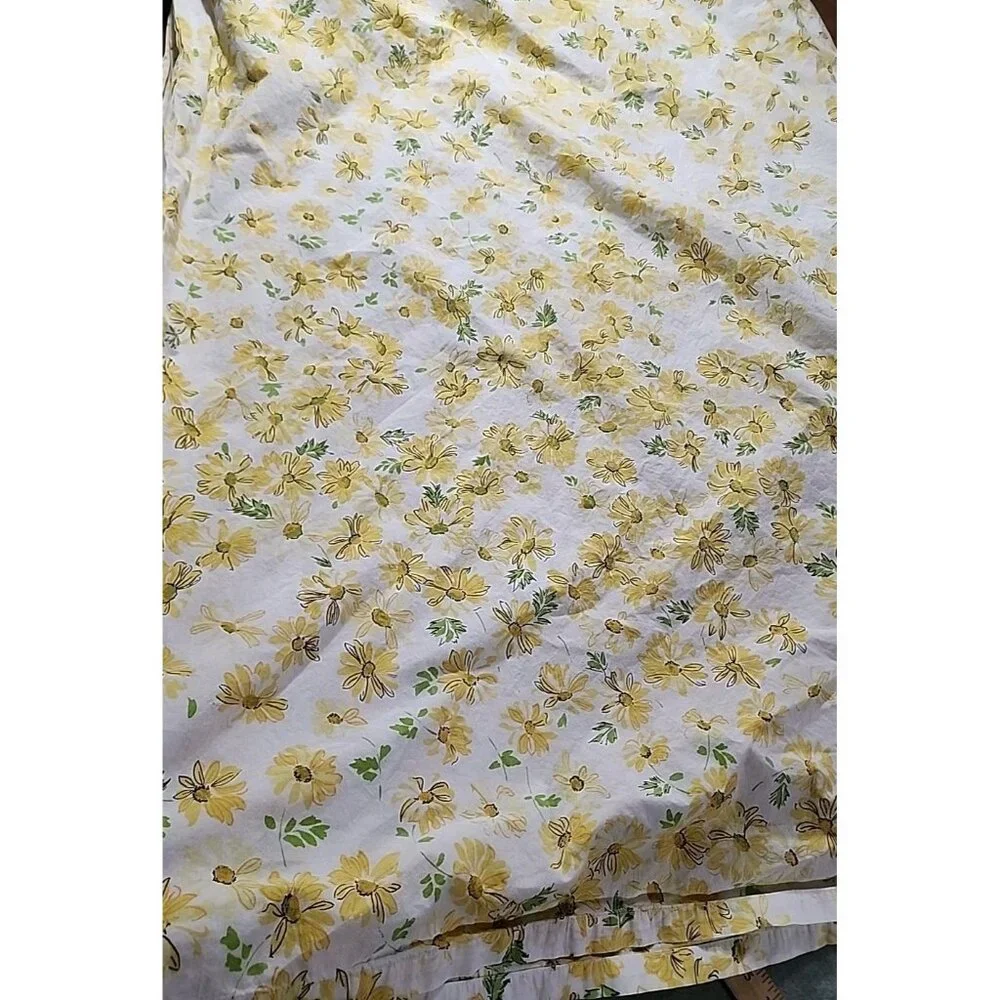 VTG Twin Flat Sheet Yellow White Floral Dan River 72x108 Fine Muslin Fabric MCM
